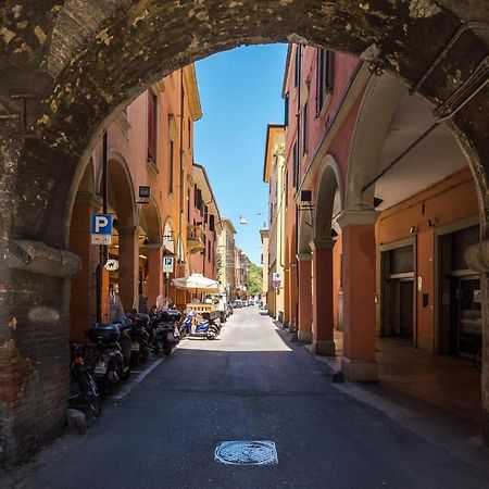 ボローニャA Pochi Passi Dalla Finestrella Di Via Piella By Wonderful Italyアパートメント エクステリア 写真